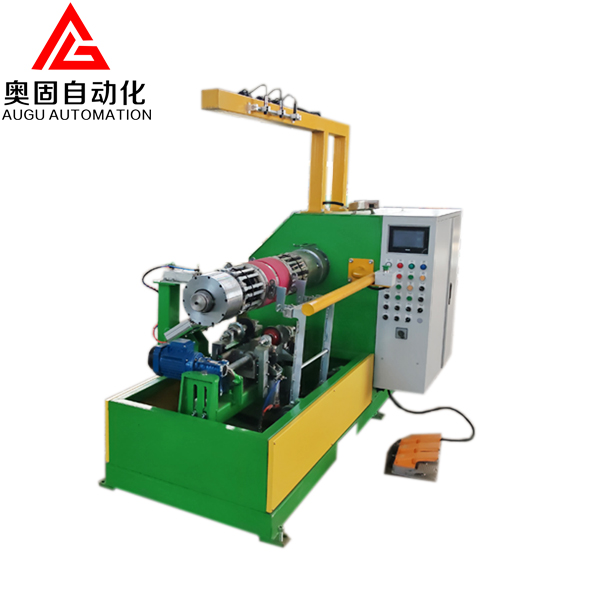 Bouwmachine voor driewielerbanden